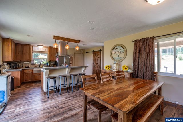 38785 Mountain Home Dr, Lebanon, OR 97355