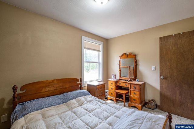 38785 Mountain Home Dr, Lebanon, OR 97355