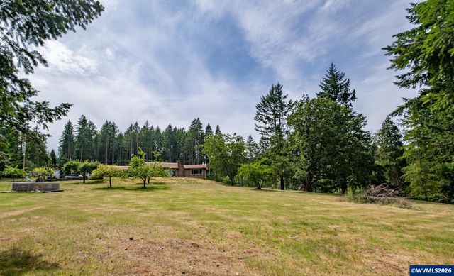 38785 Mountain Home Dr, Lebanon, OR 97355