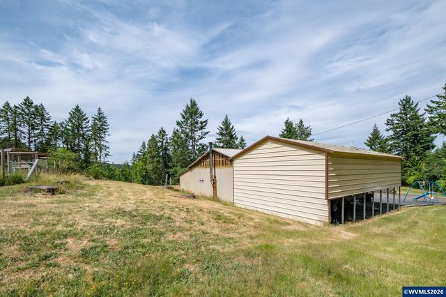 38785 Mountain Home Dr, Lebanon, OR 97355