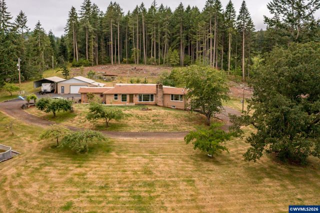 38785 Mountain Home Dr, Lebanon, OR 97355
