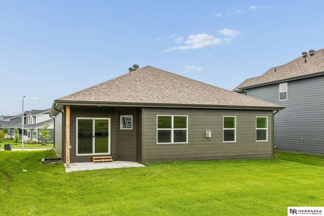 16105 Isabella Street, Bennington, NE 68007