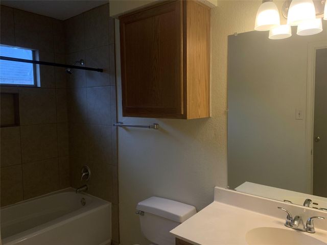 14045 Maricella LN, Pflugerville, TX 78660