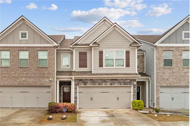 7653 Castle Avenue, Fairburn, GA 30213