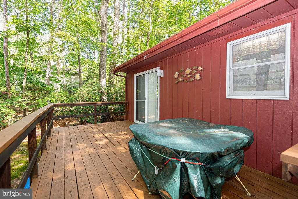 Image 14 of property listing at 32 WHALER LN, Ocean Pines, MD 21811