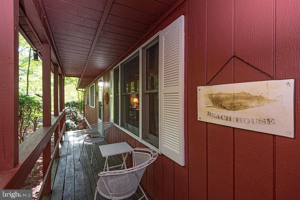 Image 6 of property listing at 32 WHALER LN, Ocean Pines, MD 21811
