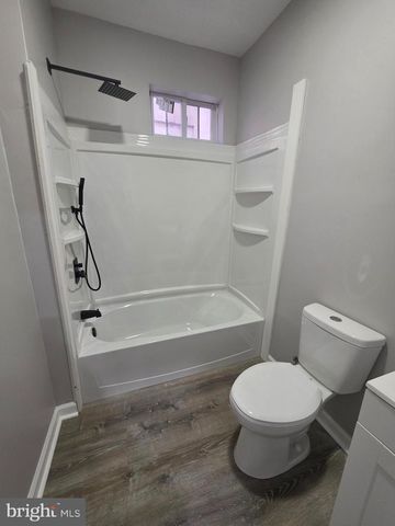 141 PEACH ST, Reading, PA 19602