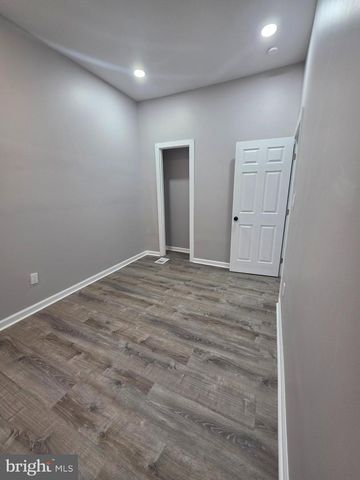 141 PEACH ST, Reading, PA 19602