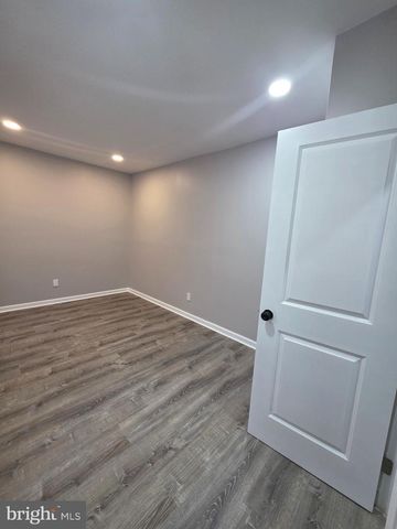 141 PEACH ST, Reading, PA 19602