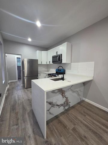 141 PEACH ST, Reading, PA 19602