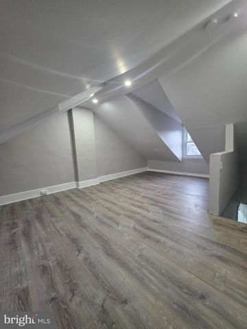 141 PEACH ST, Reading, PA 19602
