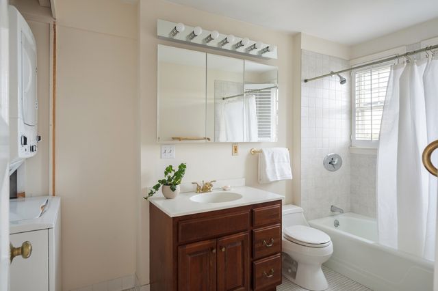 993 Memorial Drive 603, Cambridge, MA 02138