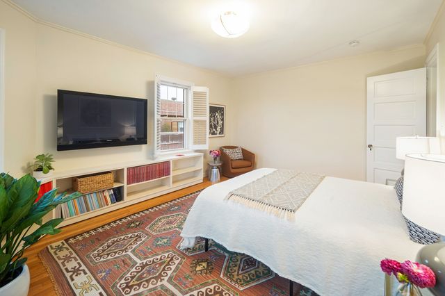 993 Memorial Drive 603, Cambridge, MA 02138