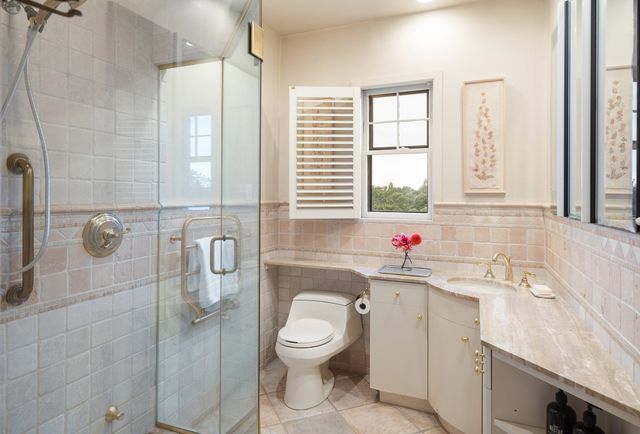 993 Memorial Drive 603, Cambridge, MA 02138
