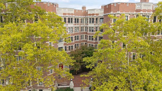 993 Memorial Drive 603, Cambridge, MA 02138