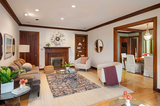 993 Memorial Drive 603, Cambridge, MA 02138