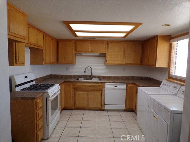 561 Frances, Barstow, CA 92311