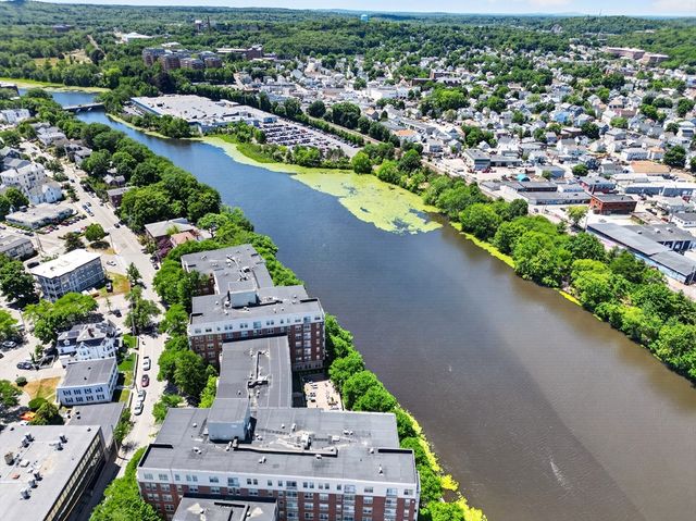 29 Spruce St 42, Waltham, MA 02453