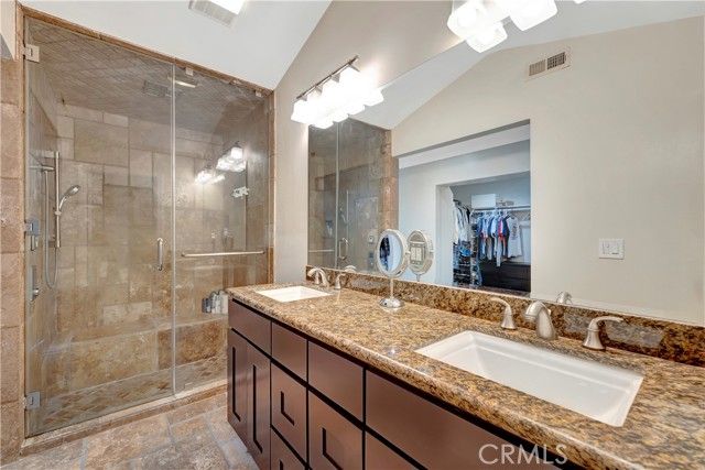2916 Charlemagne Avenue, Long Beach, CA 90815