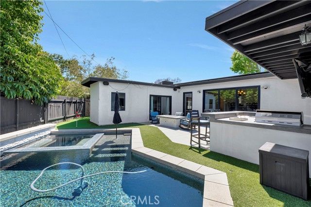 2916 Charlemagne Avenue, Long Beach, CA 90815