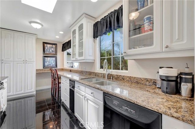 2916 Charlemagne Avenue, Long Beach, CA 90815