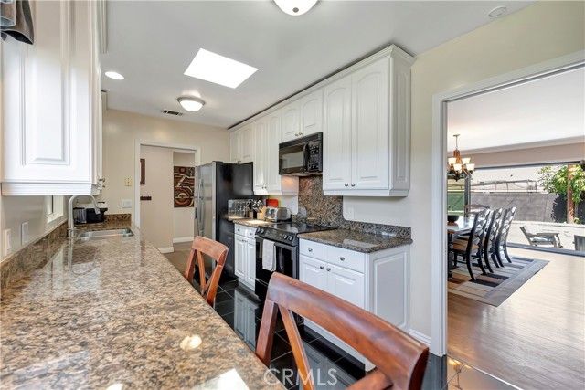 2916 Charlemagne Avenue, Long Beach, CA 90815