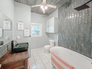 408 S Throckmorton Avenue, Kerens, TX 75144