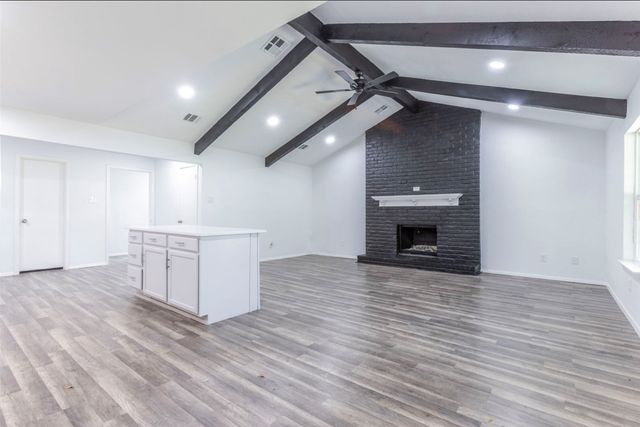 337 Travis Lane, Hewitt, TX 76643