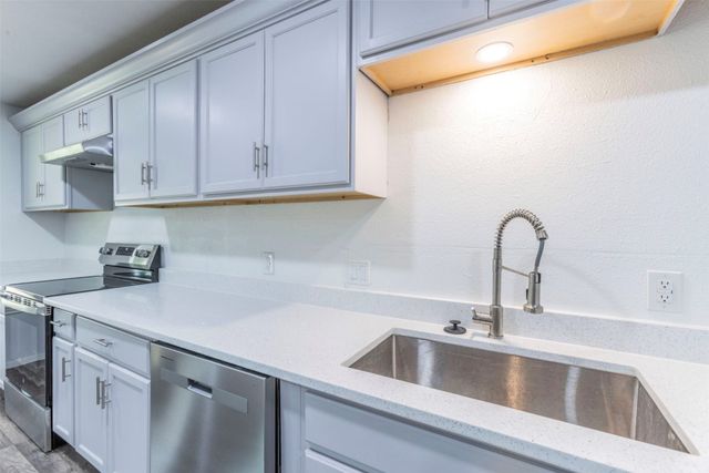 337 Travis Lane, Hewitt, TX 76643