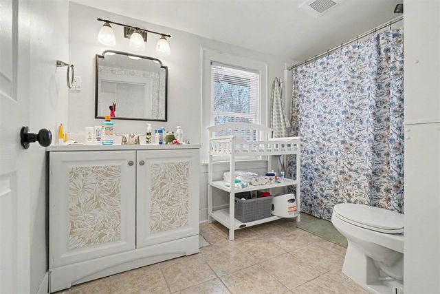 2720 W Main Street, Kalamazoo, MI 49006