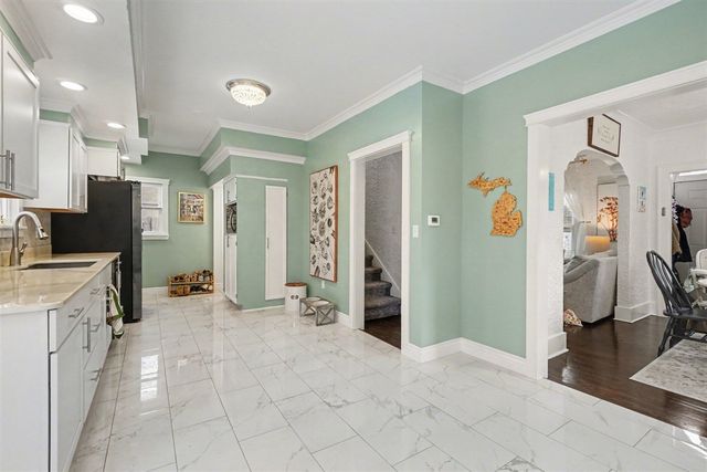 2720 W Main Street, Kalamazoo, MI 49006