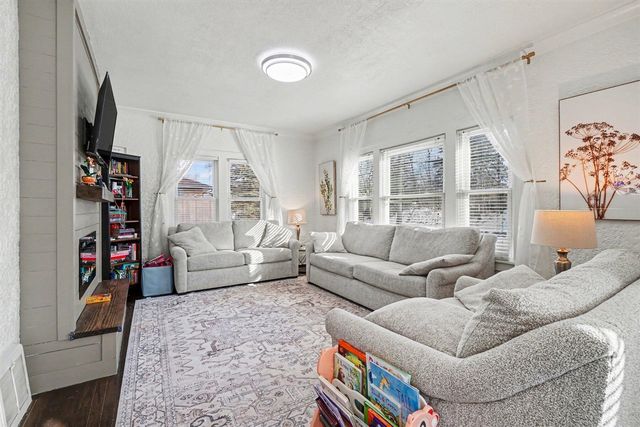 2720 W Main Street, Kalamazoo, MI 49006