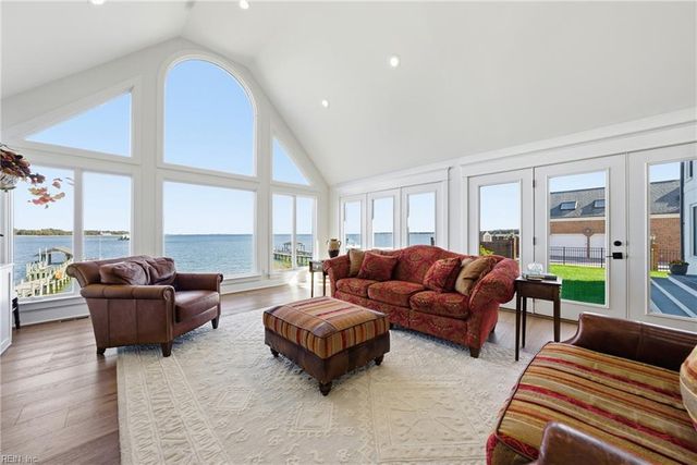 109 Riverside DR, Suffolk, VA 23435