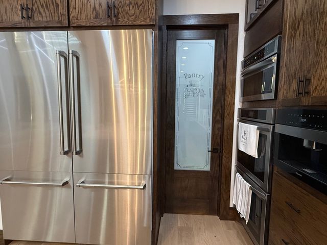 6410 Tuscany Park Drive, Arlington, TX 76016