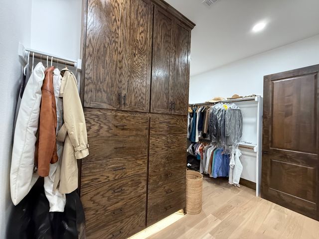 6410 Tuscany Park Drive, Arlington, TX 76016