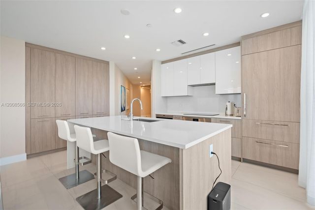 153 N Seabreeze Blvd 1205, Fort Lauderdale, FL 33304