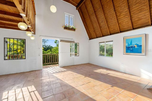 PR 968 Km. 2.1 CAMINO LAS PICUAS, Rio Grande, PR 00745