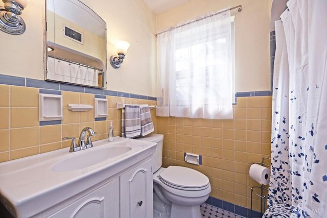 7651 Sagamore Drive, Cincinnati, OH 45236