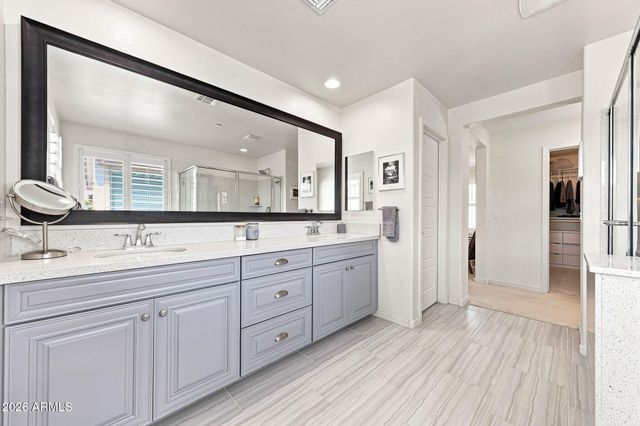 4636 E BECK Lane, Phoenix, AZ 85032