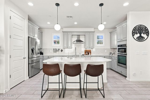 4636 E BECK Lane, Phoenix, AZ 85032
