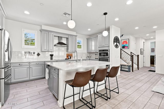 4636 E BECK Lane, Phoenix, AZ 85032