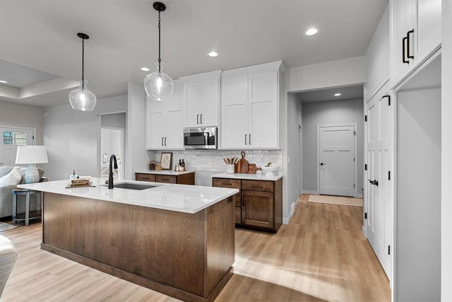 2850 ELM TREE, Howard, WI 54313