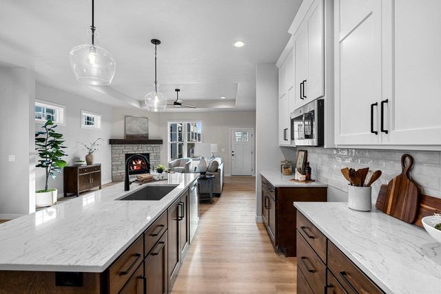 2850 ELM TREE, Howard, WI 54313