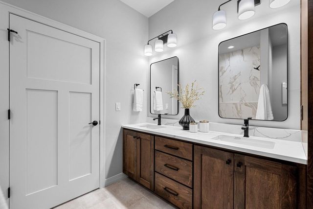 2850 ELM TREE, Howard, WI 54313