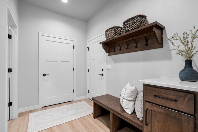 2850 ELM TREE, Howard, WI 54313