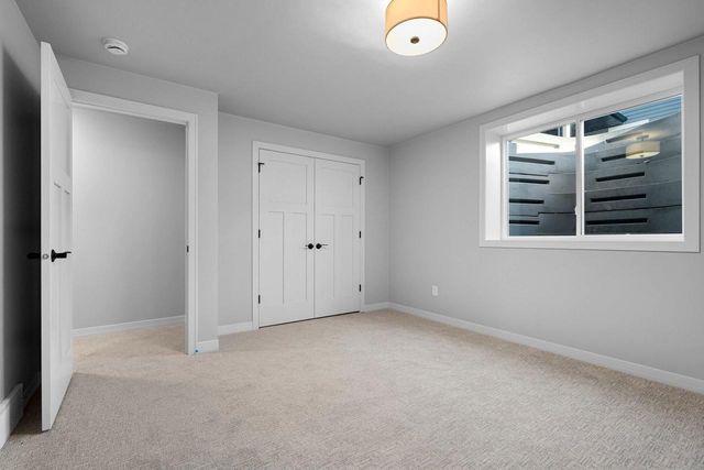 2850 ELM TREE, Howard, WI 54313