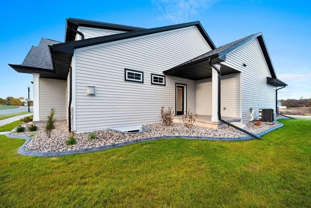 2850 ELM TREE, Howard, WI 54313