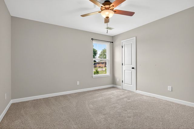 702 Cill St, Smithville, TN 37166