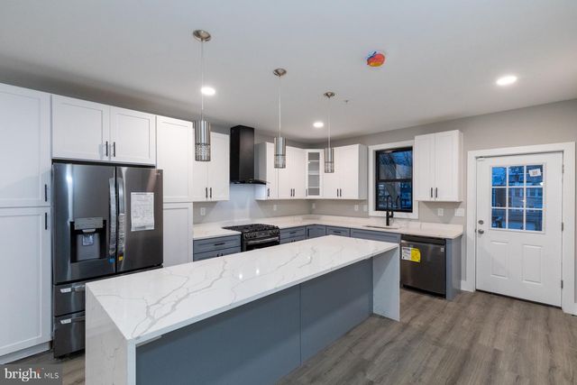 1321 SHEPHERD ST NW #1, Washington, DC 20011