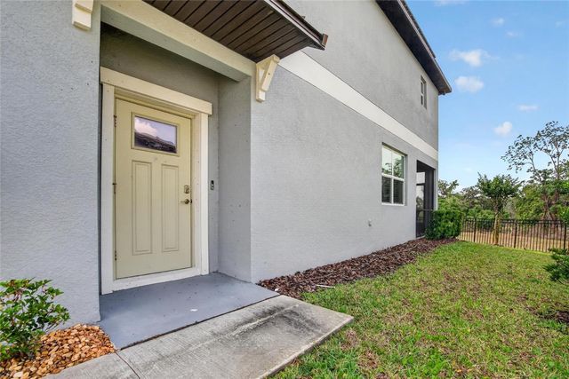 7050 RIPPLE POND LOOP, Zephyrhills, FL 33541